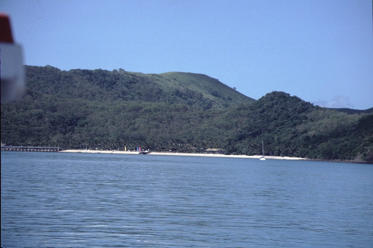 Read more about the article Australia: Whitsunday Islands – South Molle Island (1995)