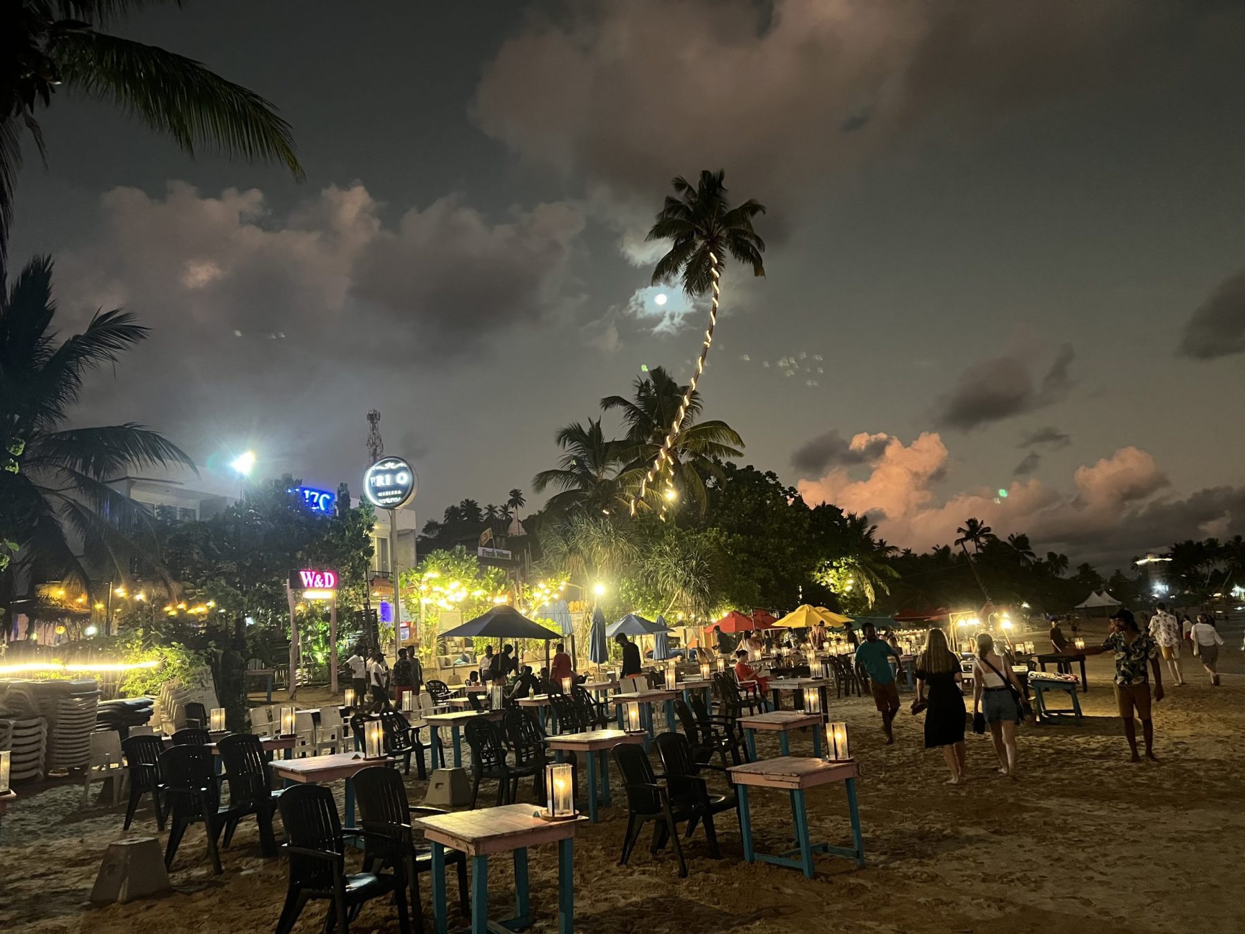 Read more about the article Sri Lanka 2022 – Ahangama: Mirissa Beach
