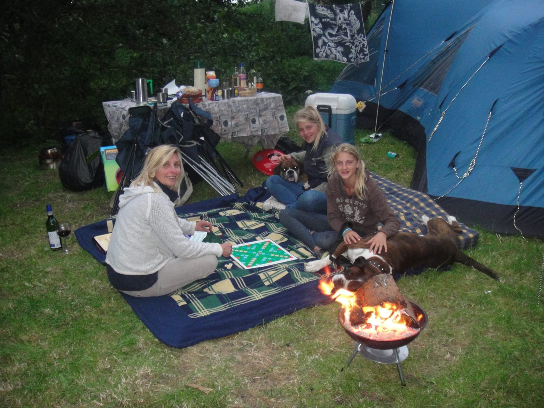 Read more about the article UK: Camping Wiltshire 2011