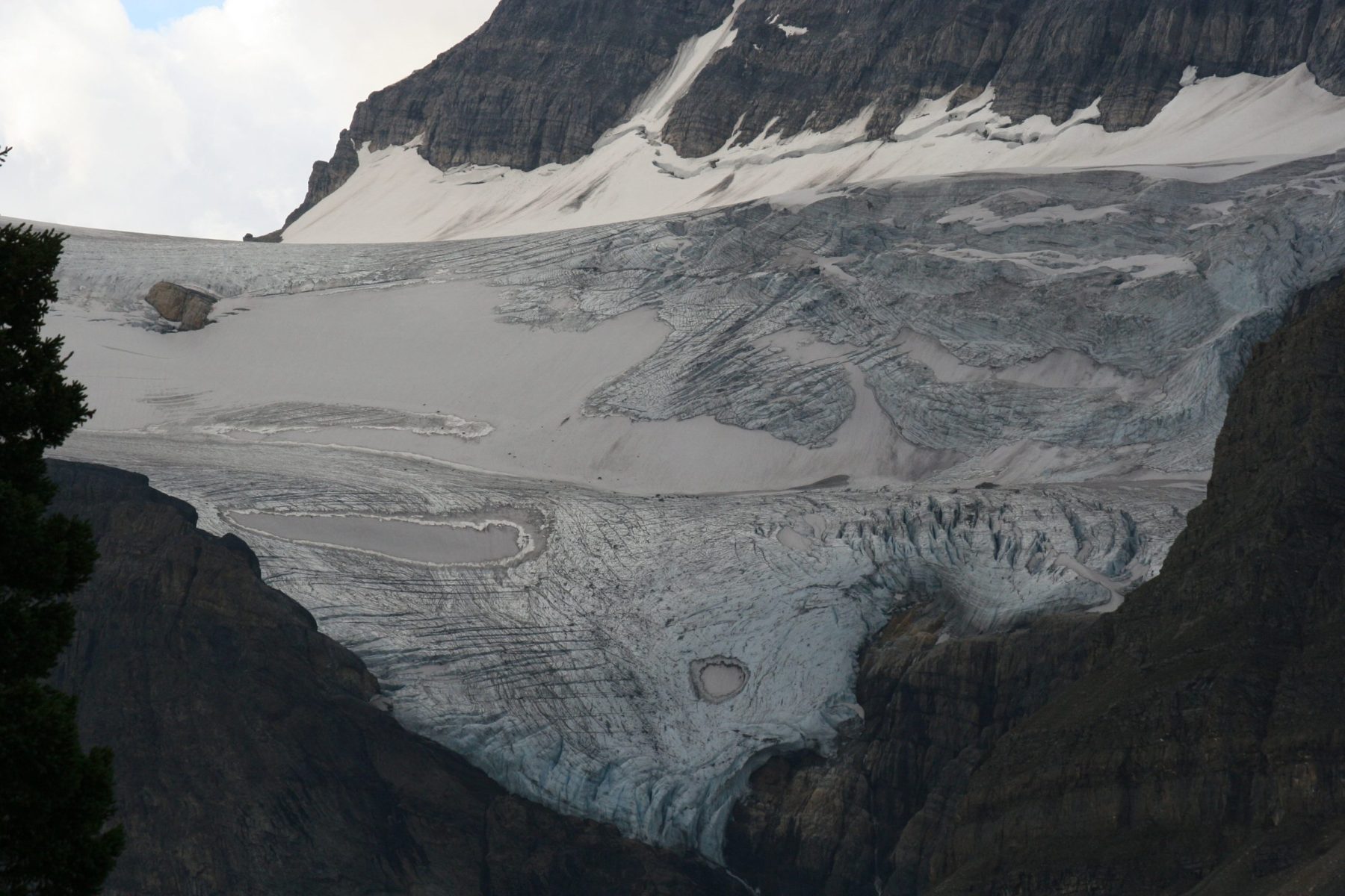 Read more about the article Lake Peyto and Athabasca Glacier, Icelands Parkway